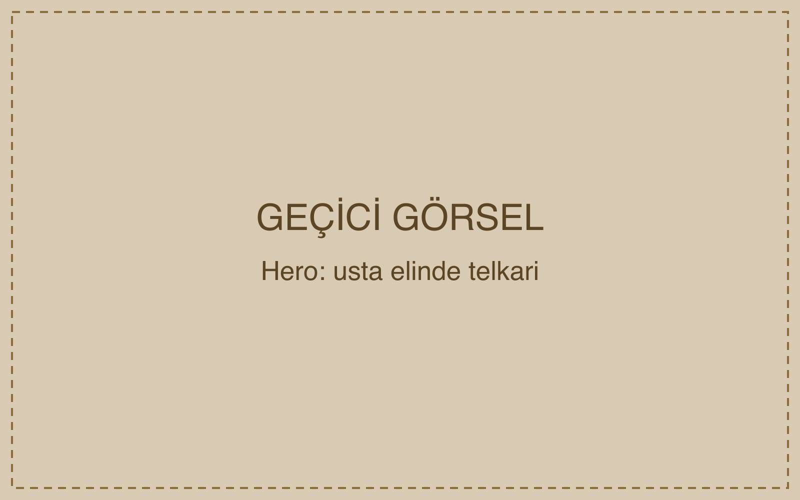 Usta elinde gümüş telkari işliyor